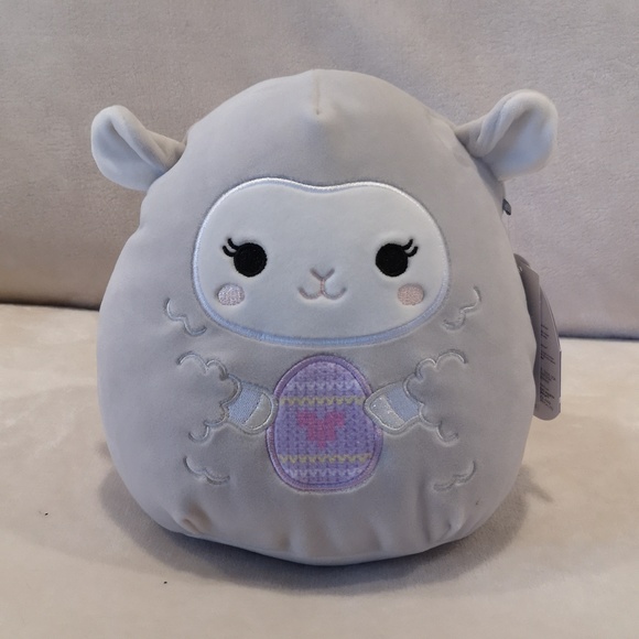 Squishmallow 8 inches Sophie Gray lamb holding an Easter egg - Picture 1 of 4